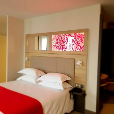 Brit Hotel De Grignan Vichy Kültér fotó