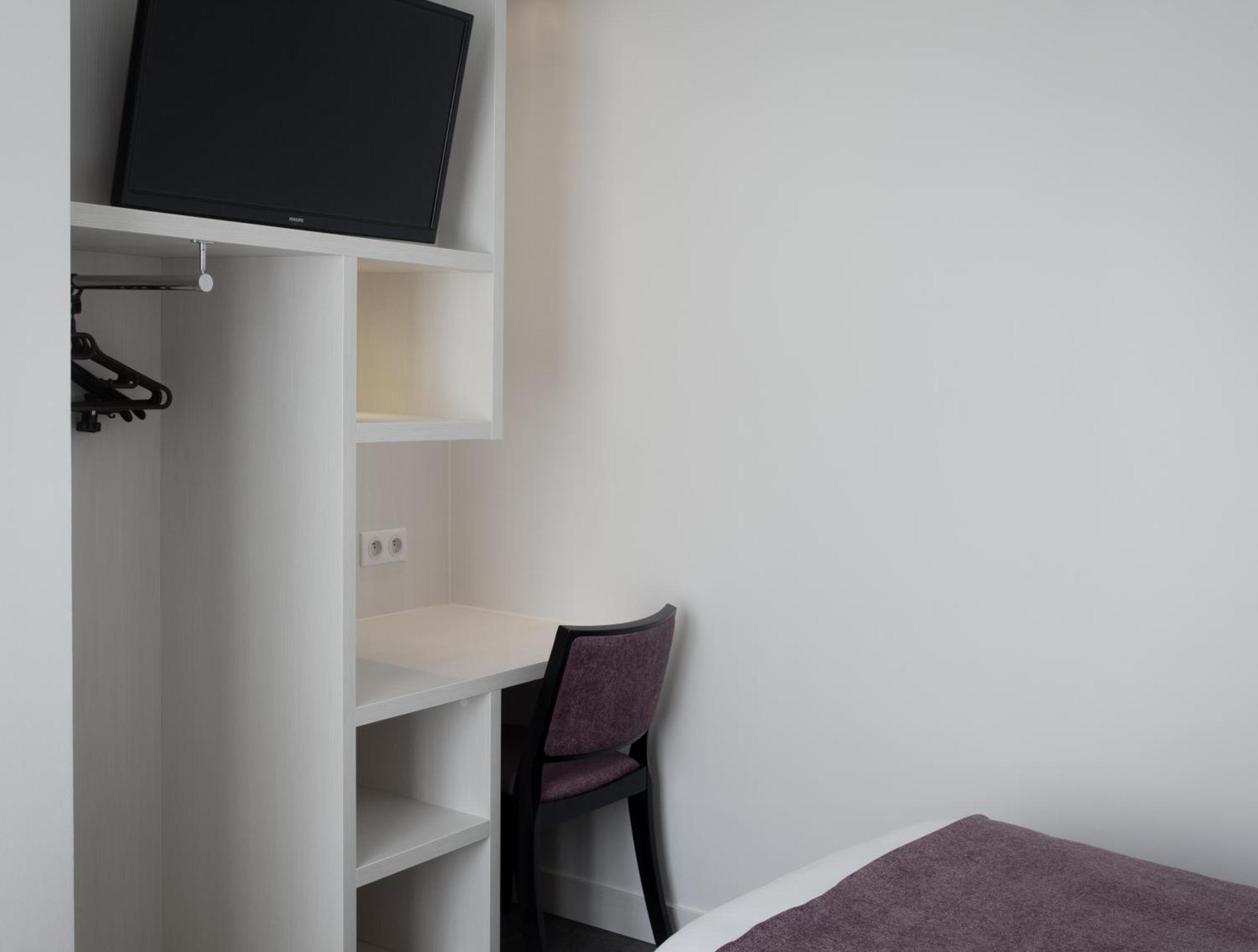 Brit Hotel De Grignan Vichy Kültér fotó