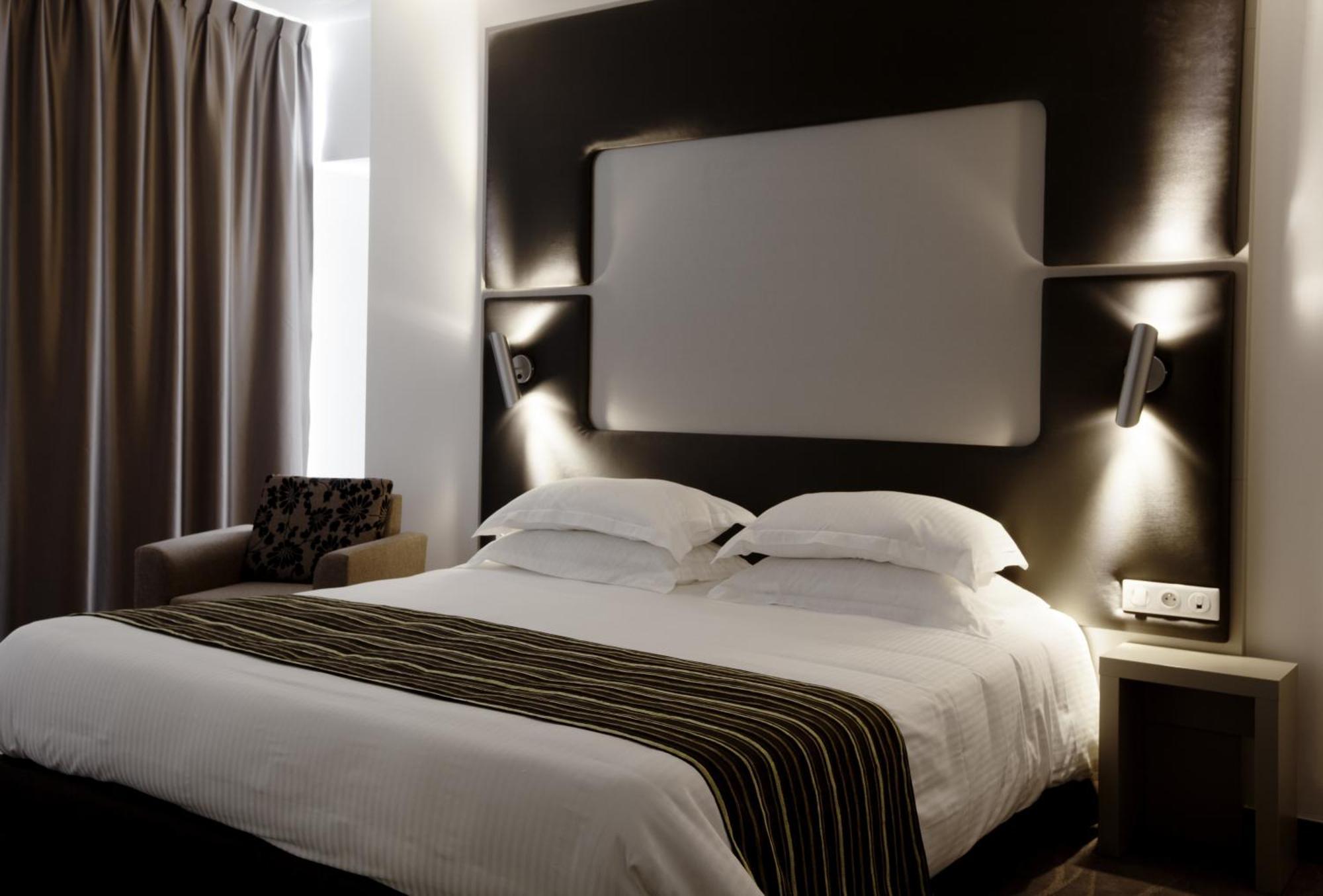 Brit Hotel De Grignan Vichy Kültér fotó