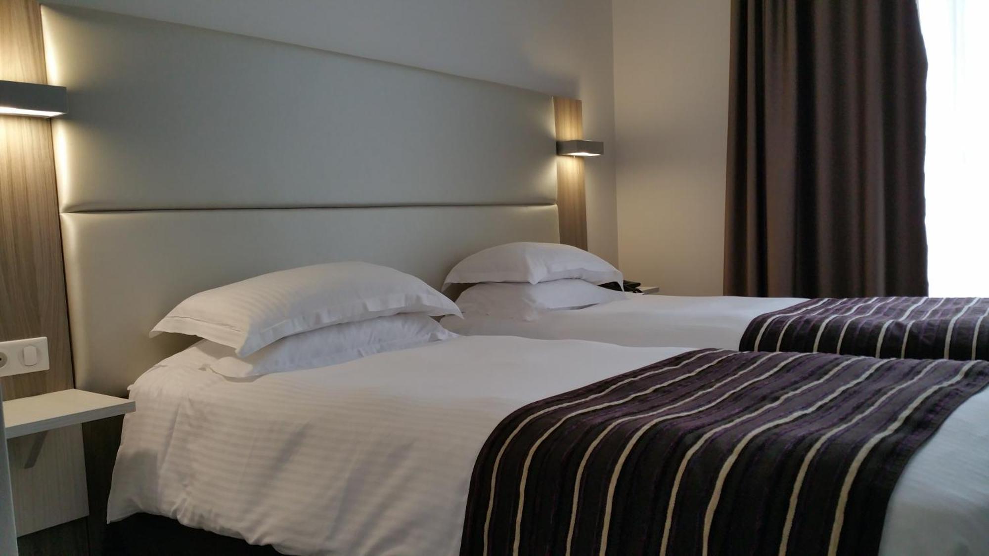 Brit Hotel De Grignan Vichy Kültér fotó