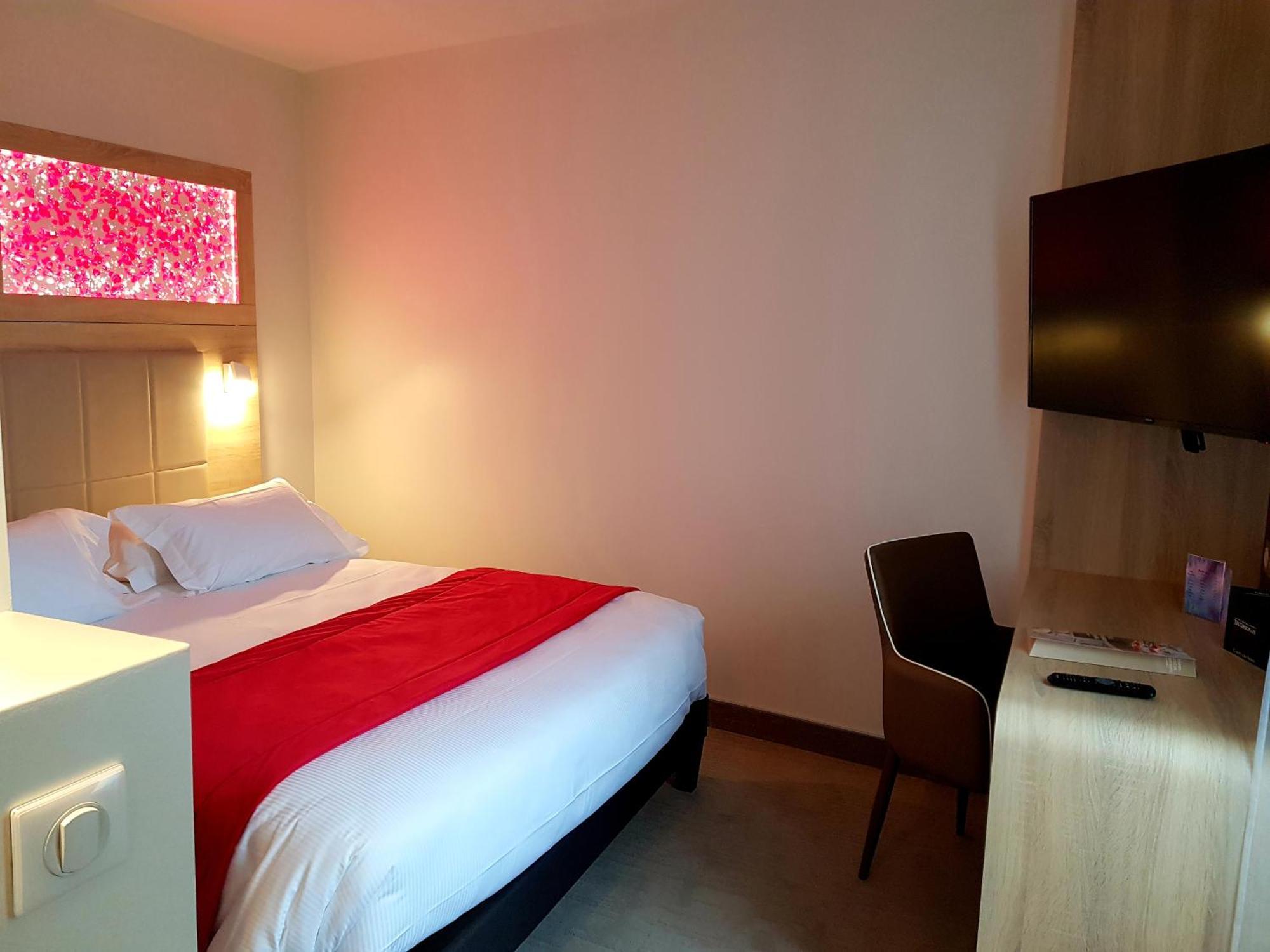 Brit Hotel De Grignan Vichy Kültér fotó