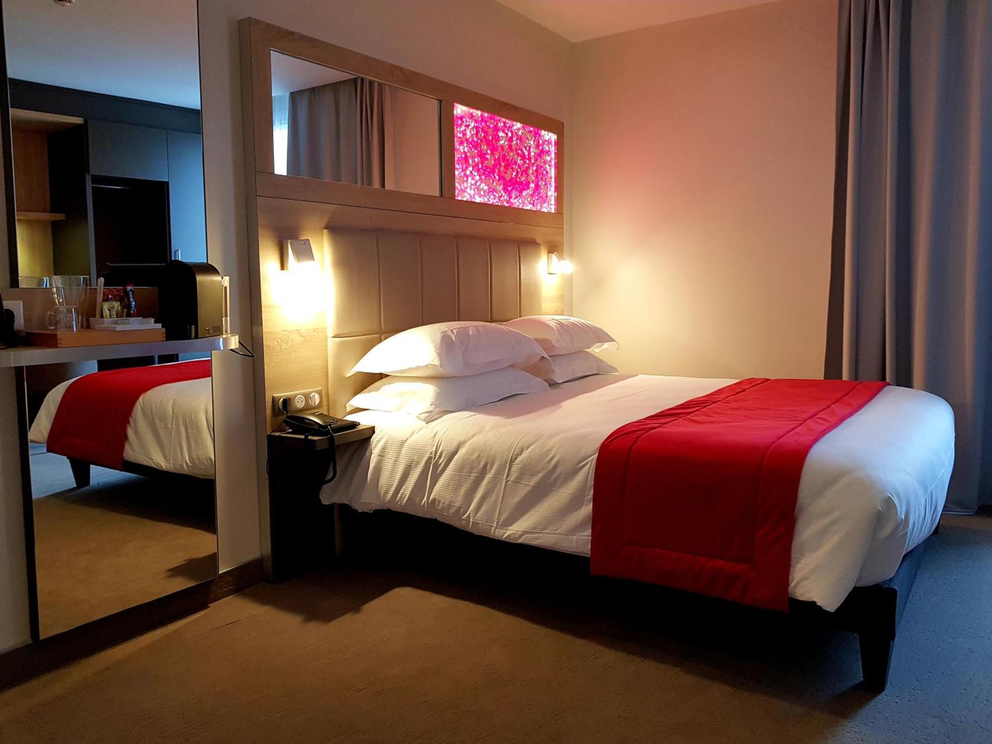 Brit Hotel De Grignan Vichy Kültér fotó