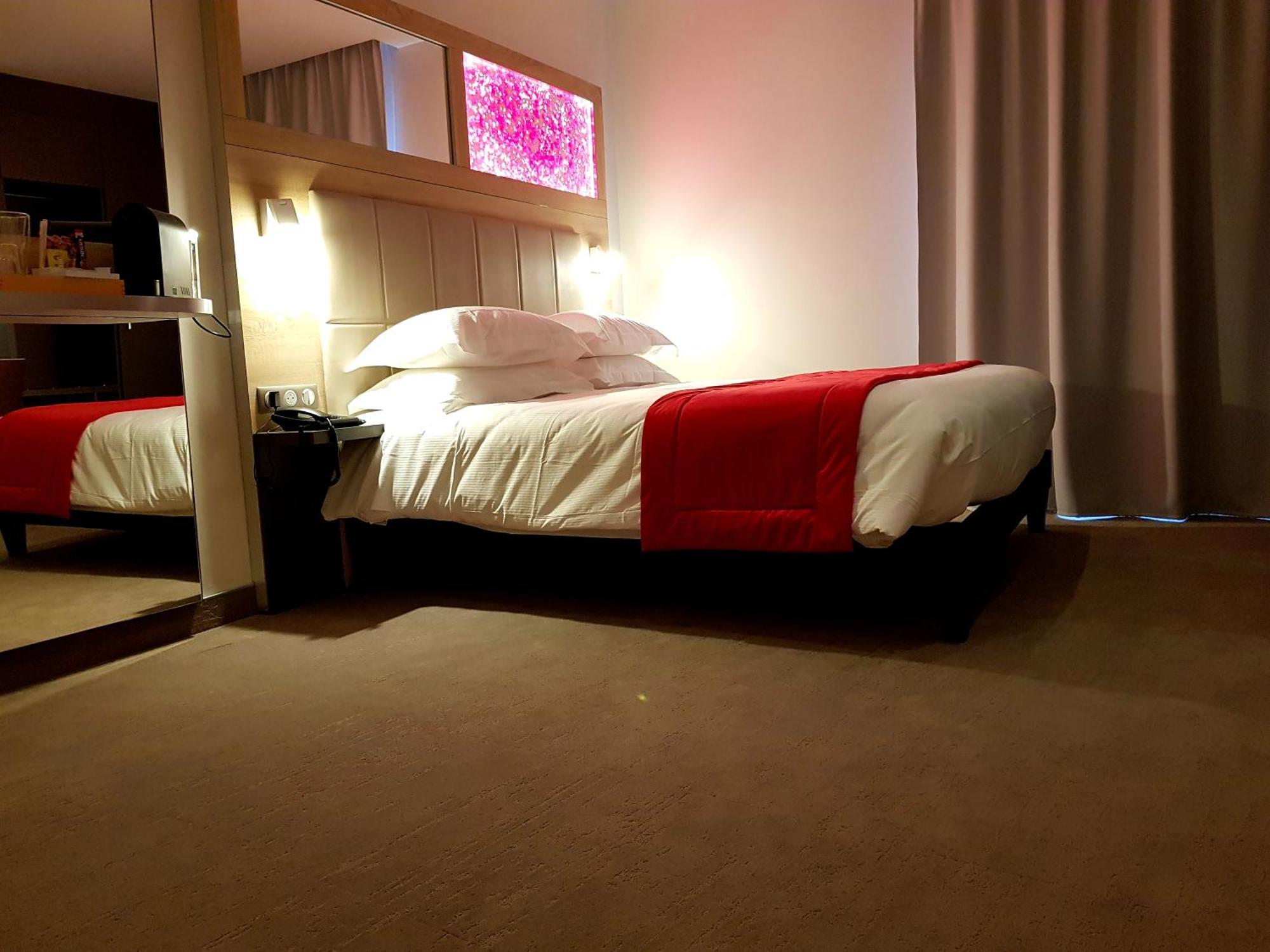 Brit Hotel De Grignan Vichy Kültér fotó