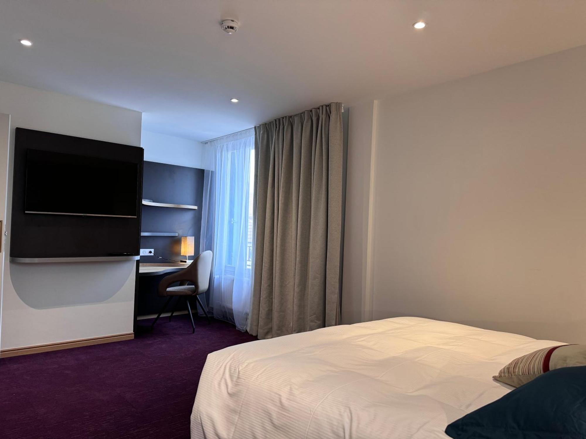 Brit Hotel De Grignan Vichy Kültér fotó