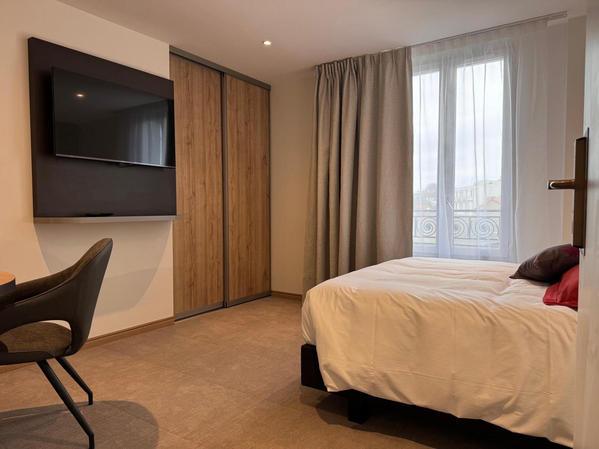 Brit Hotel De Grignan Vichy Kültér fotó