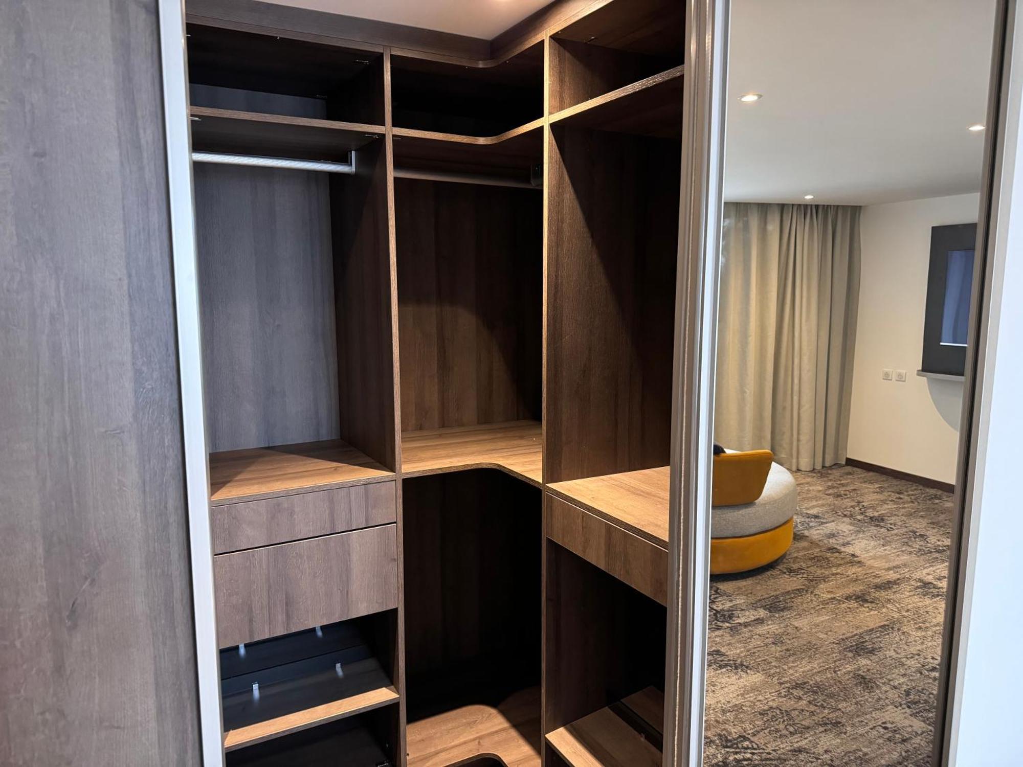 Brit Hotel De Grignan Vichy Kültér fotó