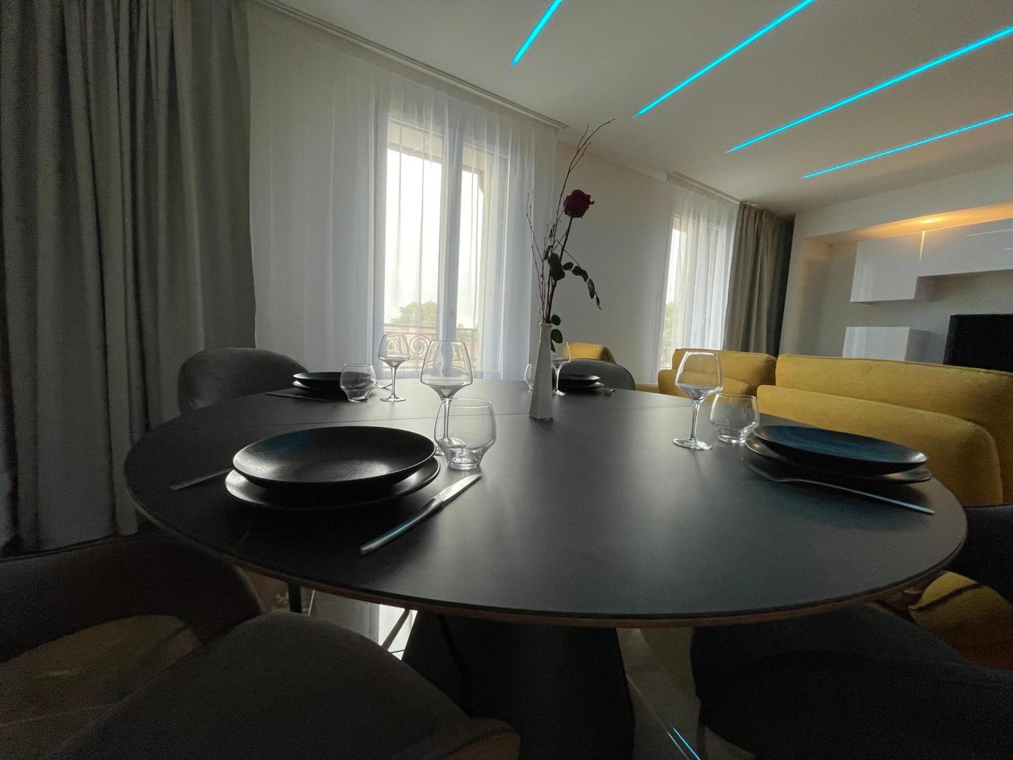 Brit Hotel De Grignan Vichy Kültér fotó